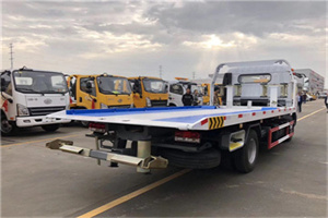 宽甸汽车救援补胎