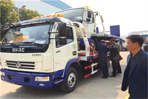 宽甸汽车道路救援拖车价格